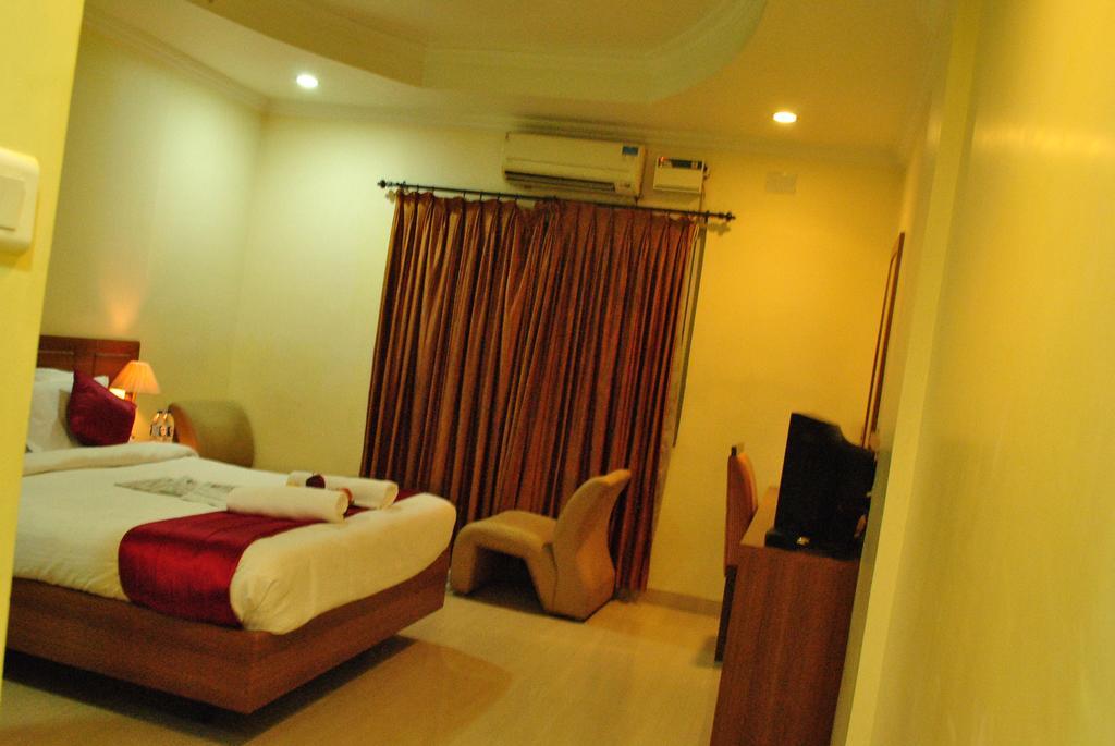 Hotel Sona'S Tiruchirappalli Eksteriør bilde